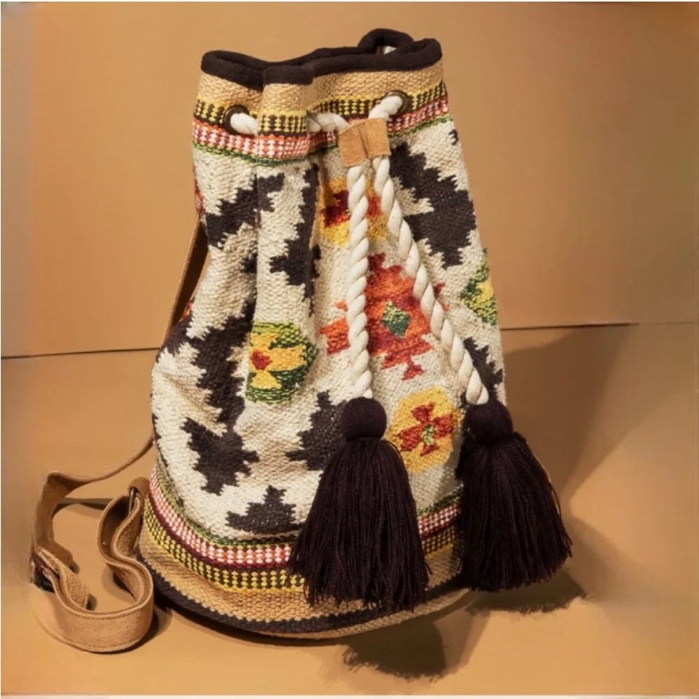 NWT Tan & Cream Boho Mojave Handcrafted Tassel Backpack - Picture 9 of 9